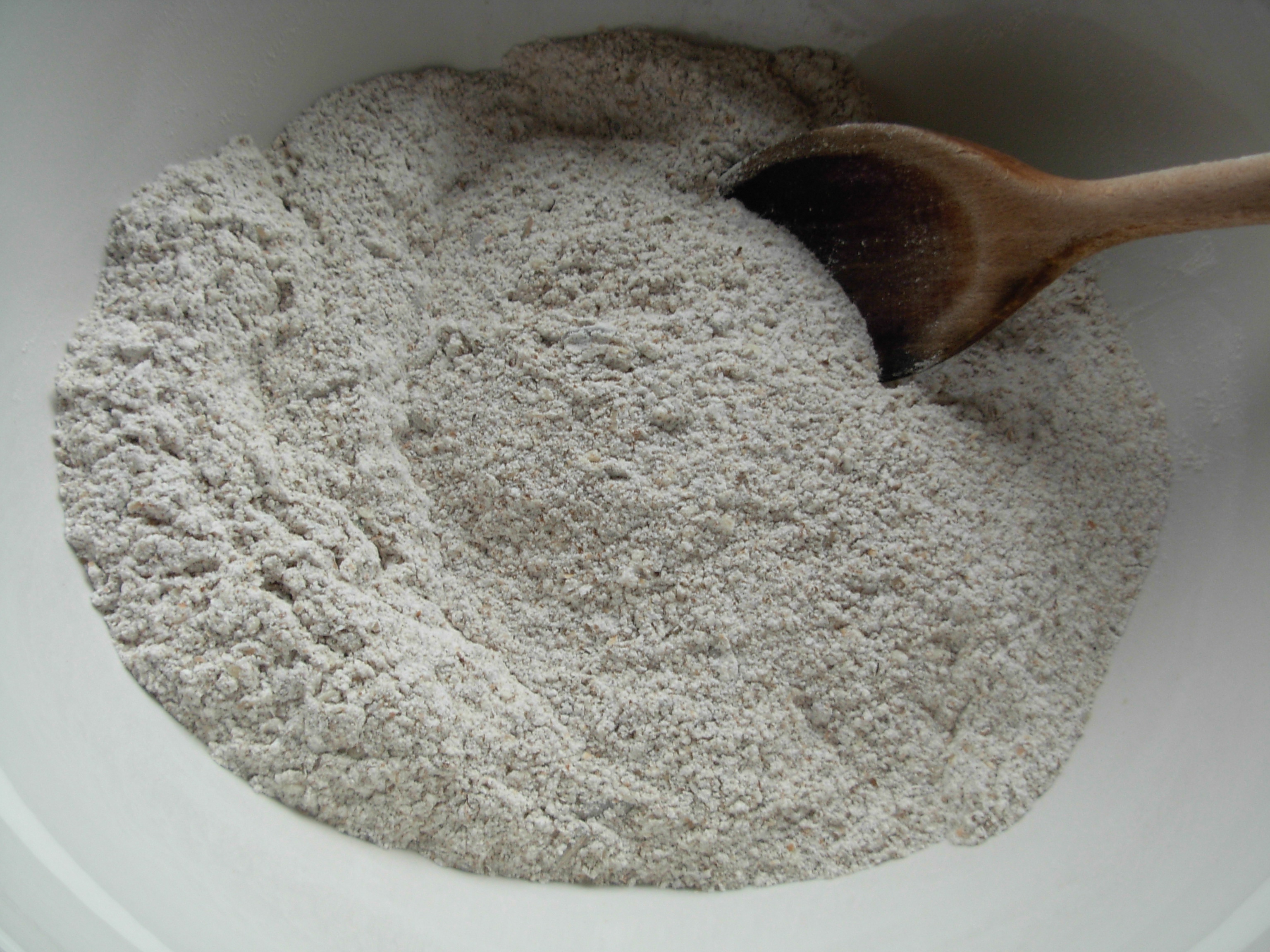 Rye flour and seeds