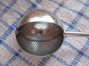 OXO tea ball twist