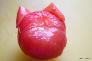 Peeled tomato